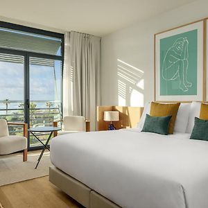 Premium Upper Floors King Room